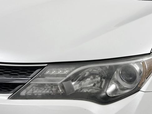 Used 2015 Toyota RAV4 Limited FWD image 11