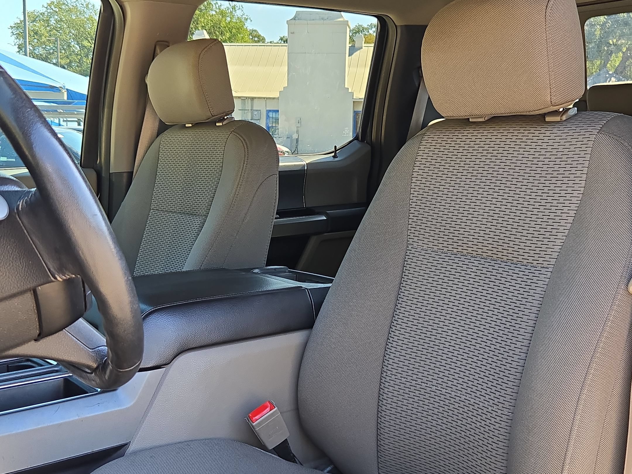 Used 2018 Ford F150 XLT w/ Equipment Group 302A Luxury RWD image 13