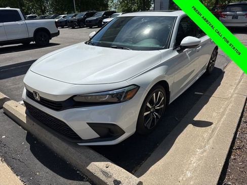 Used 2023 Honda Civic EX image 1
