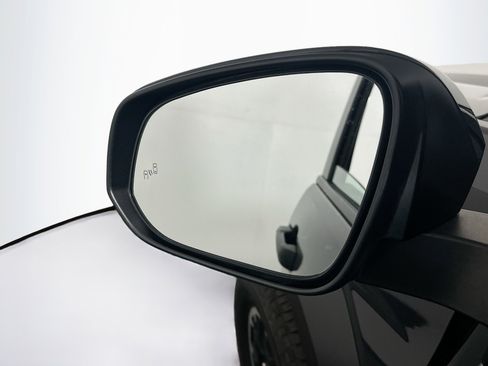 Used 2025 Toyota Tacoma TRD Off-Road image 16