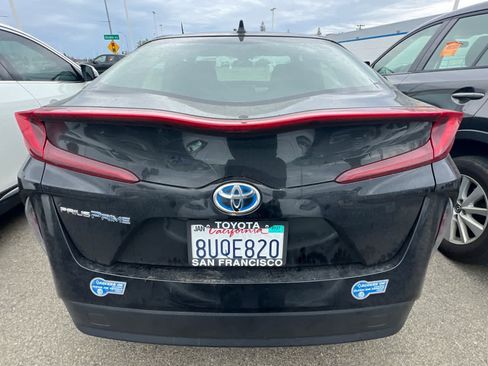 Used 2021 Toyota Prius Prime LE image 5