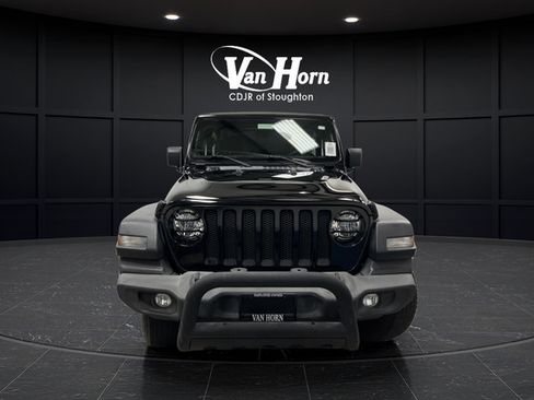 Used 2021 Jeep Wrangler Sport AWD/4WD image 2