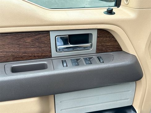 Used 2014 Ford F150 Lariat w/ Equipment Group 501A Mid image 21