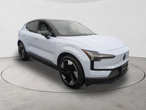 Certified 2025 Volvo EX30 Ultra AWD/4WD image 3