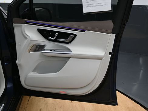 Used 2023 Mercedes-Benz EQE 350+ 4MATIC SUV w/ Exclusive Trim Package image 42