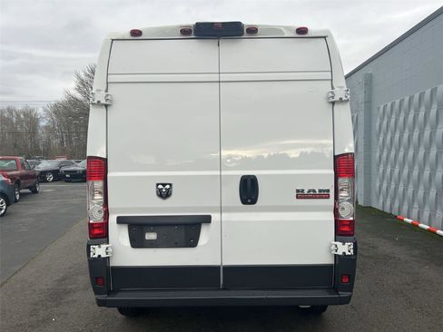 Used 2018 RAM ProMaster 2500 image 5