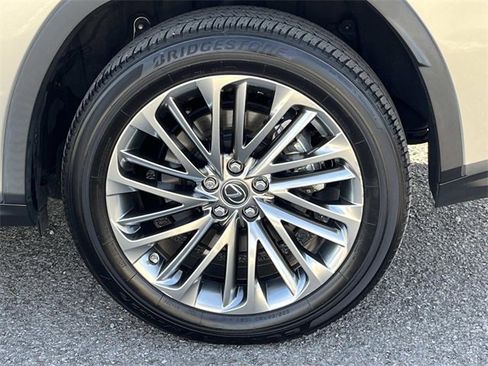 Used 2021 Lexus RX 350L Luxury image 10