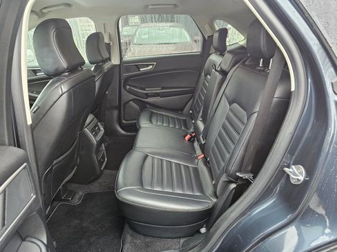 Used 2024 Ford Edge SEL image 13