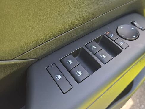 New 2026 Hyundai Kona SE FWD image 17