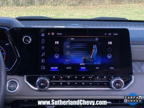 Used 2024 Chevrolet Colorado ZR2 w/ ZR2 Convenience Package III image 34