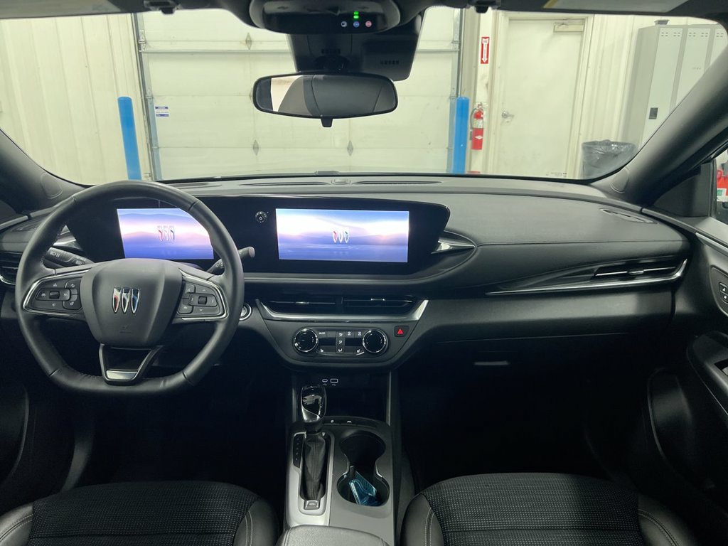 Used 2025 Buick Envista Preferred w/ Convenience I Package FWD image 10
