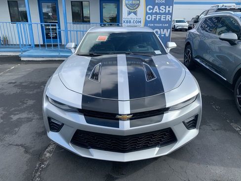 Used 2017 Chevrolet Camaro SS RWD image 3