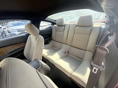 Used 2012 Ford Mustang Coupe RWD image 13