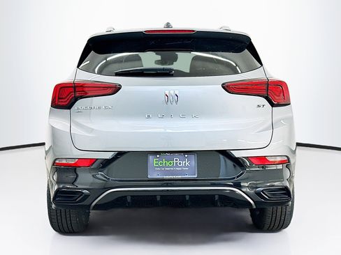 Used 2024 Buick Encore GX Sport Touring image 7
