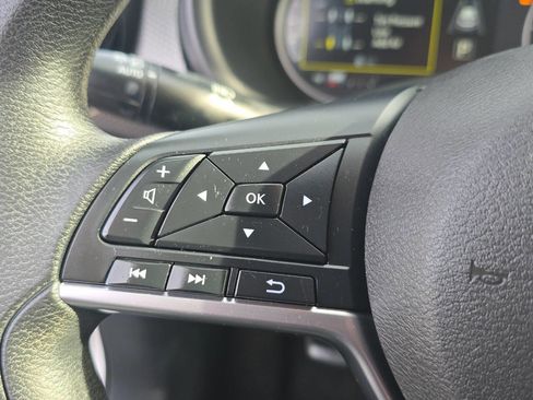 Used 2020 Nissan Kicks SV image 25