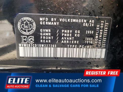 Used 2024 Volkswagen Golf R image 25