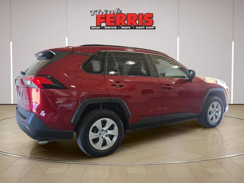 Used 2021 Toyota RAV4 LE AWD/4WD image 5