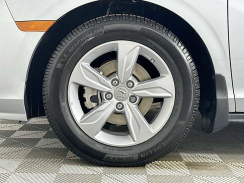 Used 2019 Honda Odyssey EX-L image 29