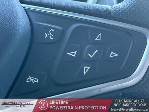 Used 2023 Chevrolet Equinox LT image 10