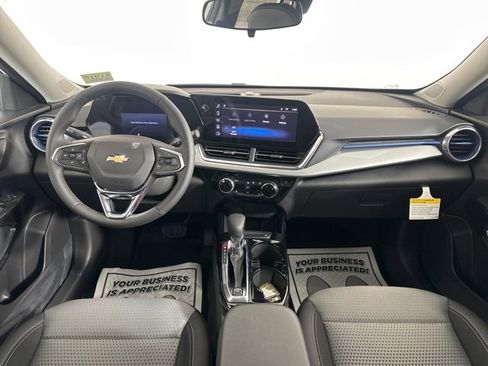 New 2026 Chevrolet Trax LT image 16