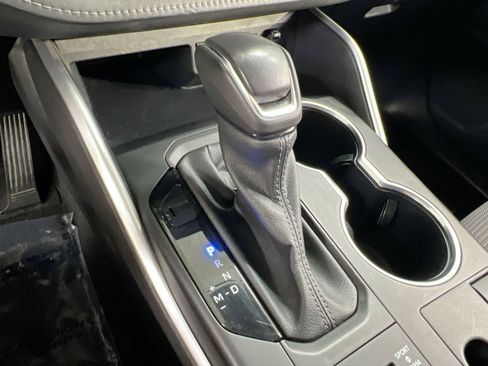 Used 2023 Toyota Highlander LE image 26