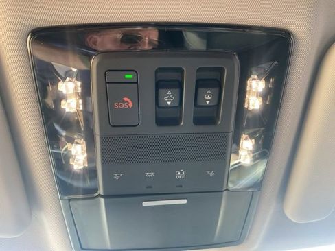 New 2025 Mitsubishi Outlander SE image 27