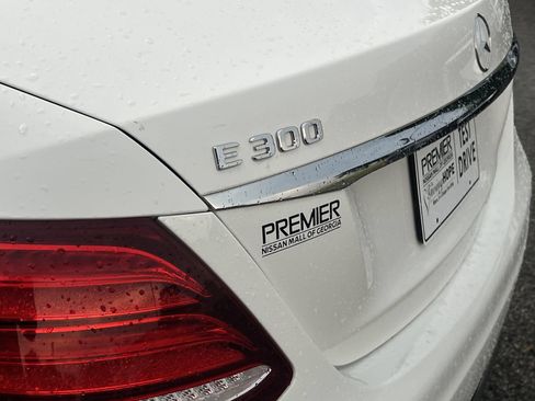 Used 2018 Mercedes-Benz E 300 image 28
