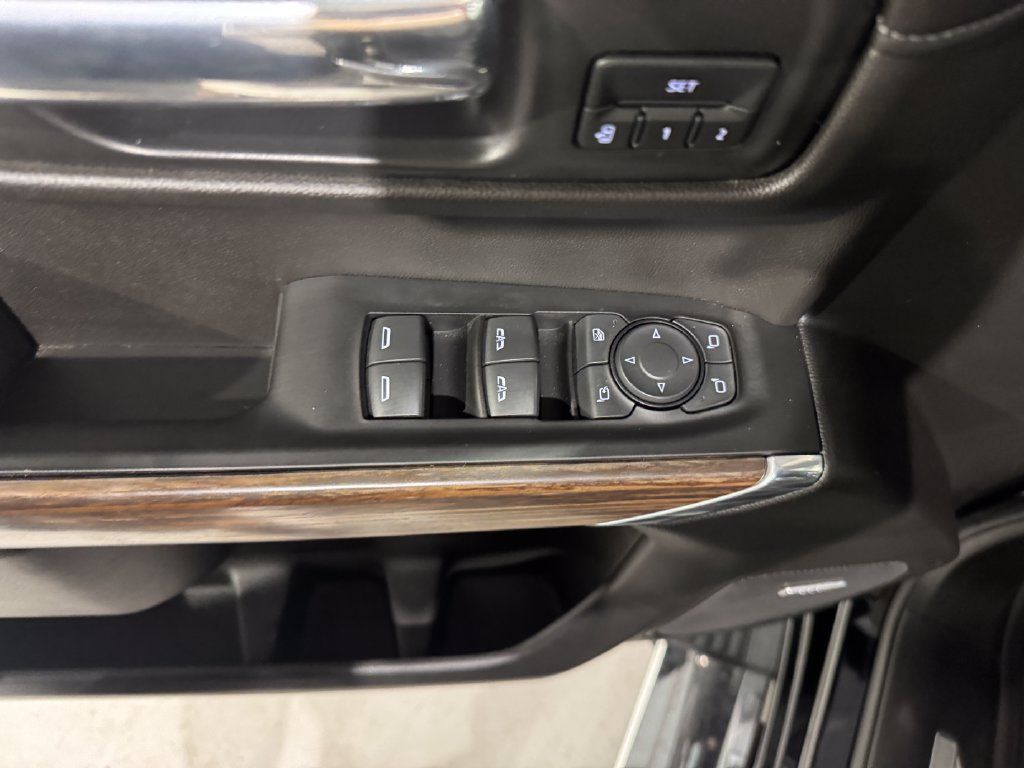 Used 2022 Chevrolet Silverado 1500 High Country w/ Safety Package II AWD/4WD image 17