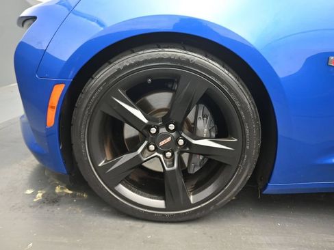 Used 2018 Chevrolet Camaro SS RWD image 47