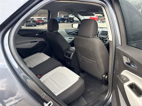 Used 2022 Chevrolet Equinox LS image 26