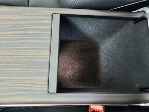 Used 2025 Tesla Model S image 45