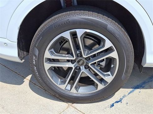 New 2025 Audi Q5 Premium image 5