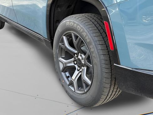 New 2026 Jeep Grand Wagoneer Limited AWD/4WD image 33