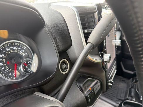 Used 2024 RAM 3500 Big Horn w/ Sport Appearance Package image 21