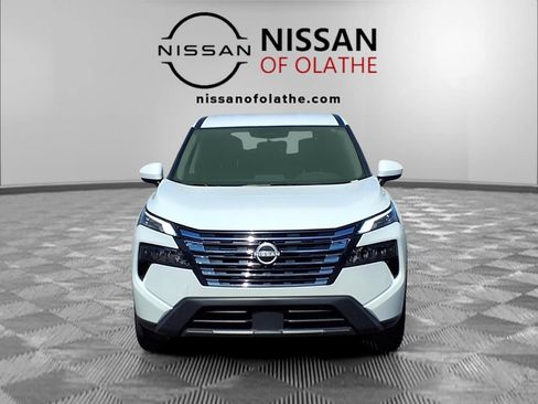 Used 2025 Nissan Rogue SV AWD/4WD image 31