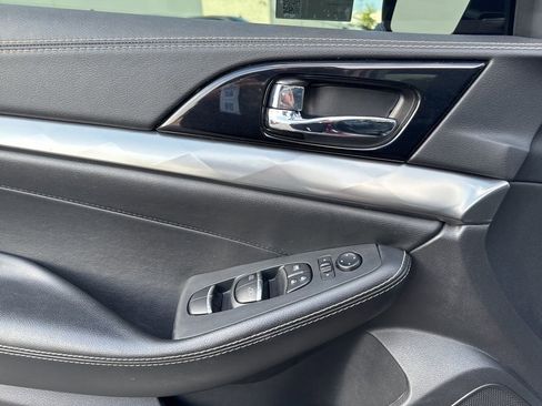 Used 2020 Nissan Maxima 3.5 SL FWD image 11