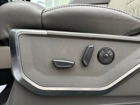 New 2026 Ford F250 Platinum w/ Platinum Plus Package image 12