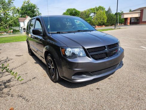 Used 2018 Dodge Grand Caravan GT FWD image 4