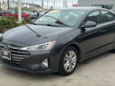 Used 2020 Hyundai Elantra Value Edition w/ Cargo Package (C1) FWD image 3