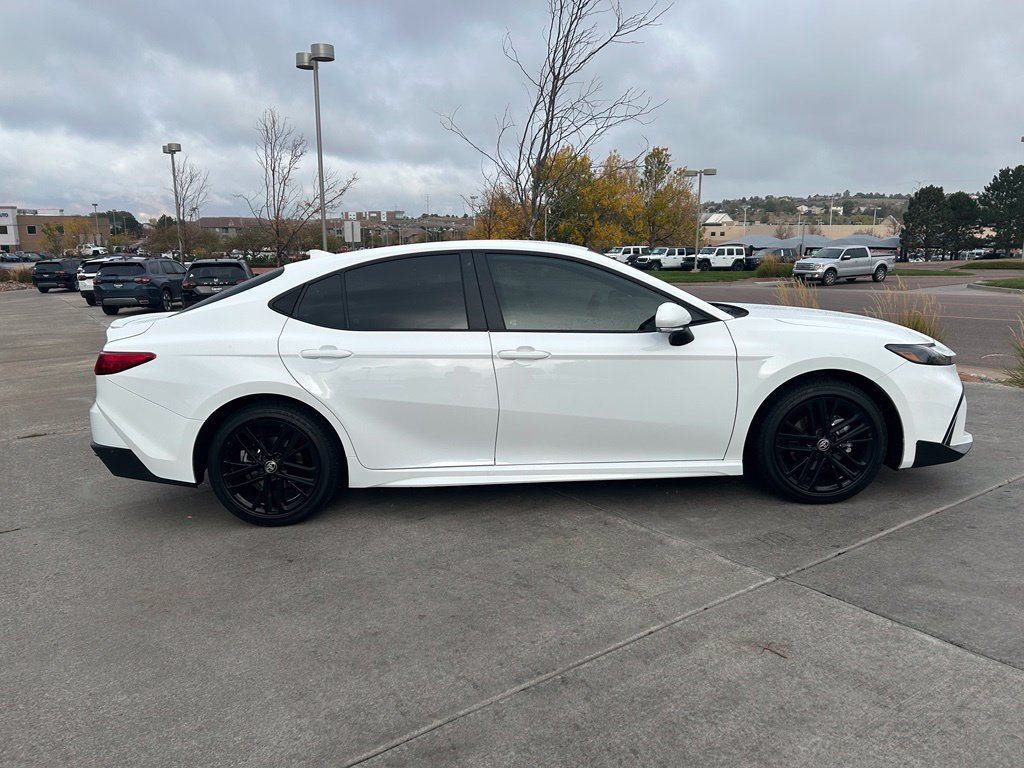 Used 2026 Toyota Camry SE FWD image 9