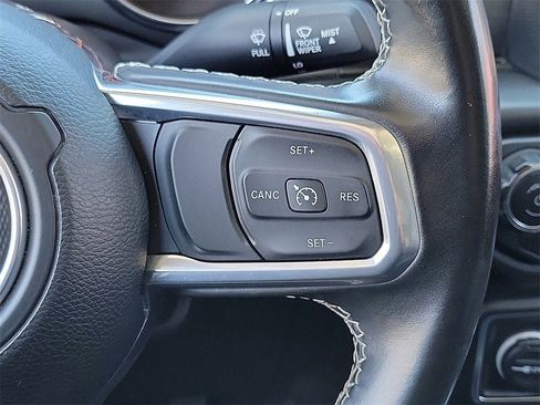 Certified 2022 Jeep Gladiator Overland w/ Trailer Tow Package image 6