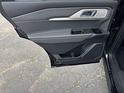 New 2026 Ford Explorer Active image 21