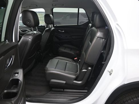 Used 2020 Chevrolet Traverse LT w/ LT Premium Package FWD image 20