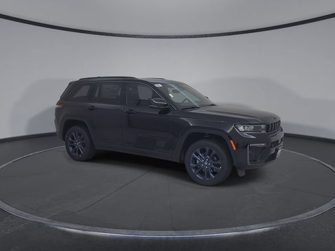 New 2026 Jeep Grand Cherokee Limited AWD/4WD image 2