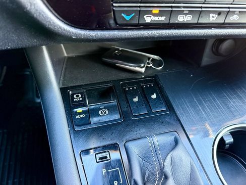 Used 2017 Lexus RX 350 AWD w/ Cold Weather Package image 33