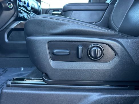 Used 2022 Chevrolet Silverado 1500 RST image 13