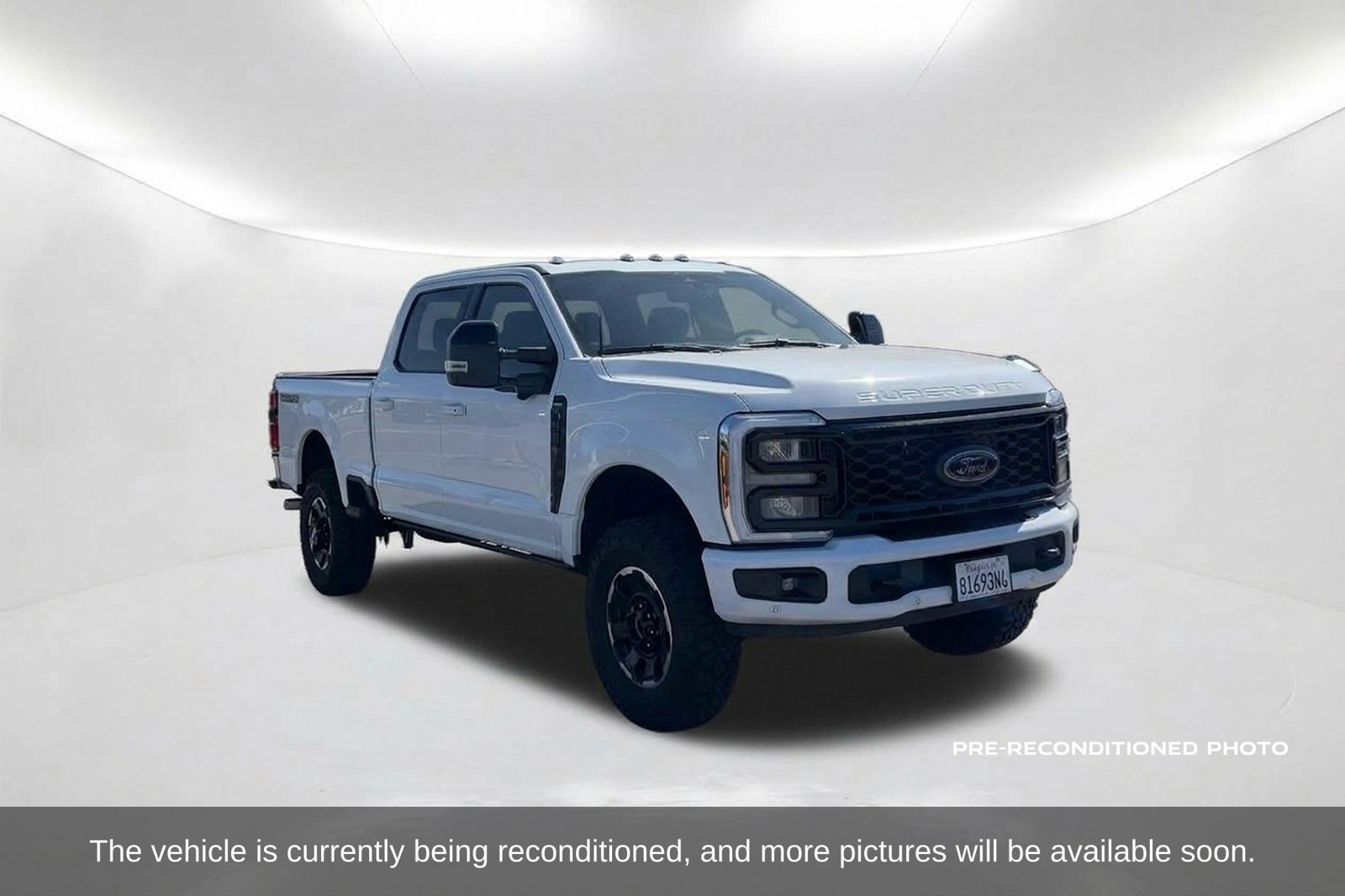 Used 2026 Ford F250 Lariat w/ Tremor Off-Road Package AWD/4WD image 3