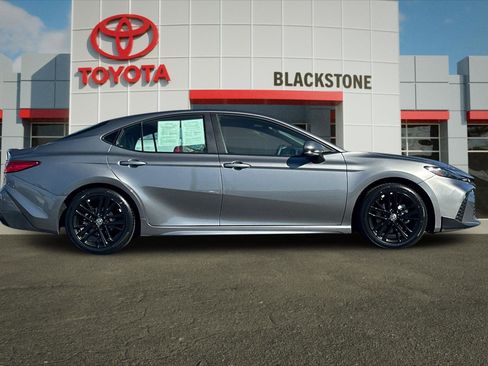 Certified 2025 Toyota Camry SE image 2