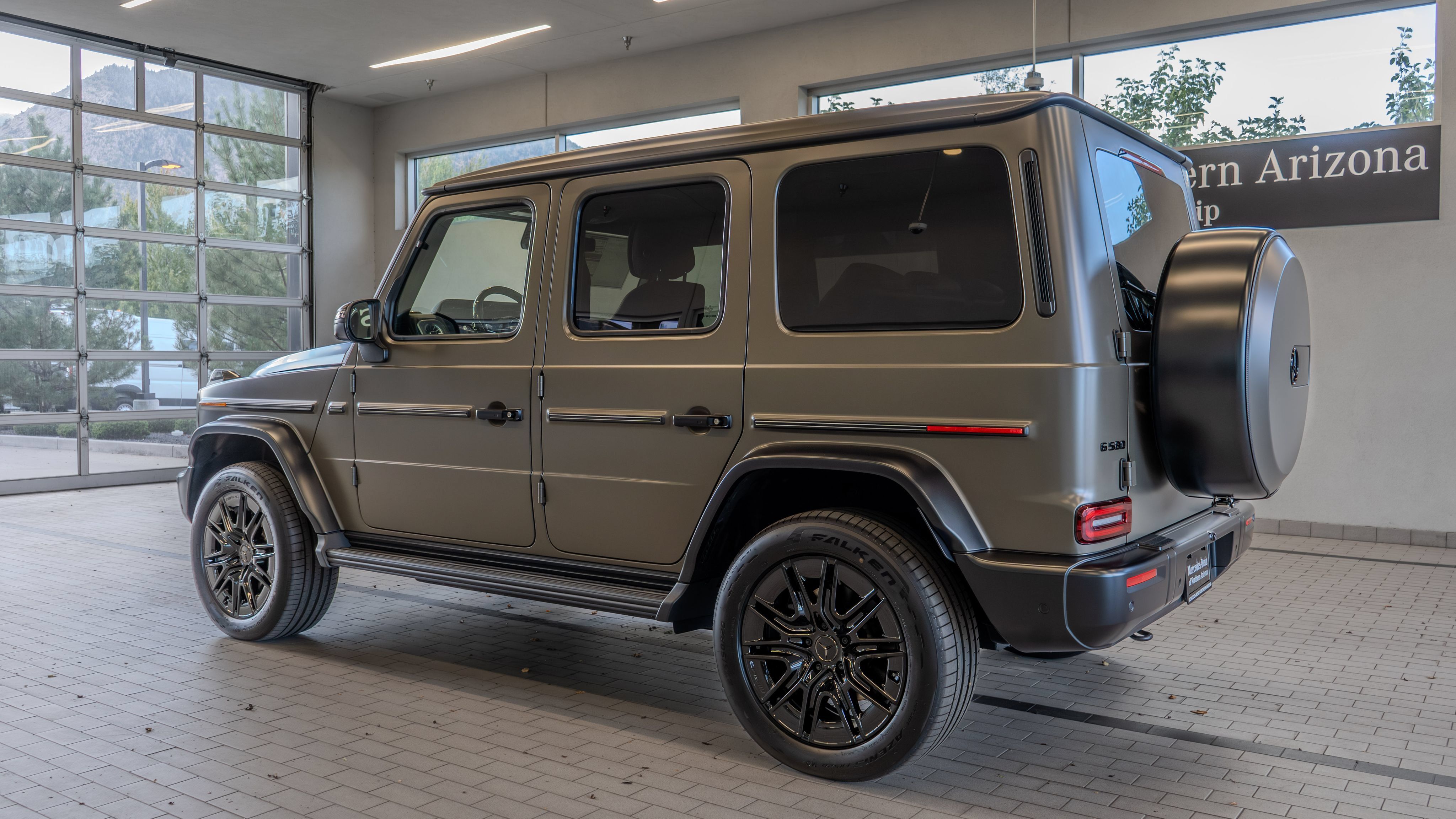 New 2027 Mercedes-Benz G 580 e image 13