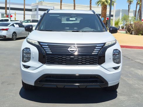 New 2026 Nissan Rogue Platinum AWD/4WD image 8